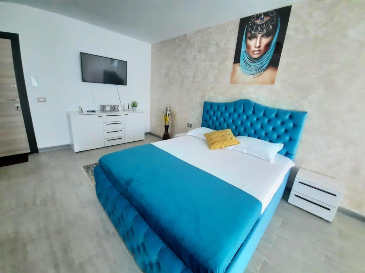 Apartament Rebeca Lux By Alezzi Beach Resort นาโวดาริ ภายนอก รูปภาพ