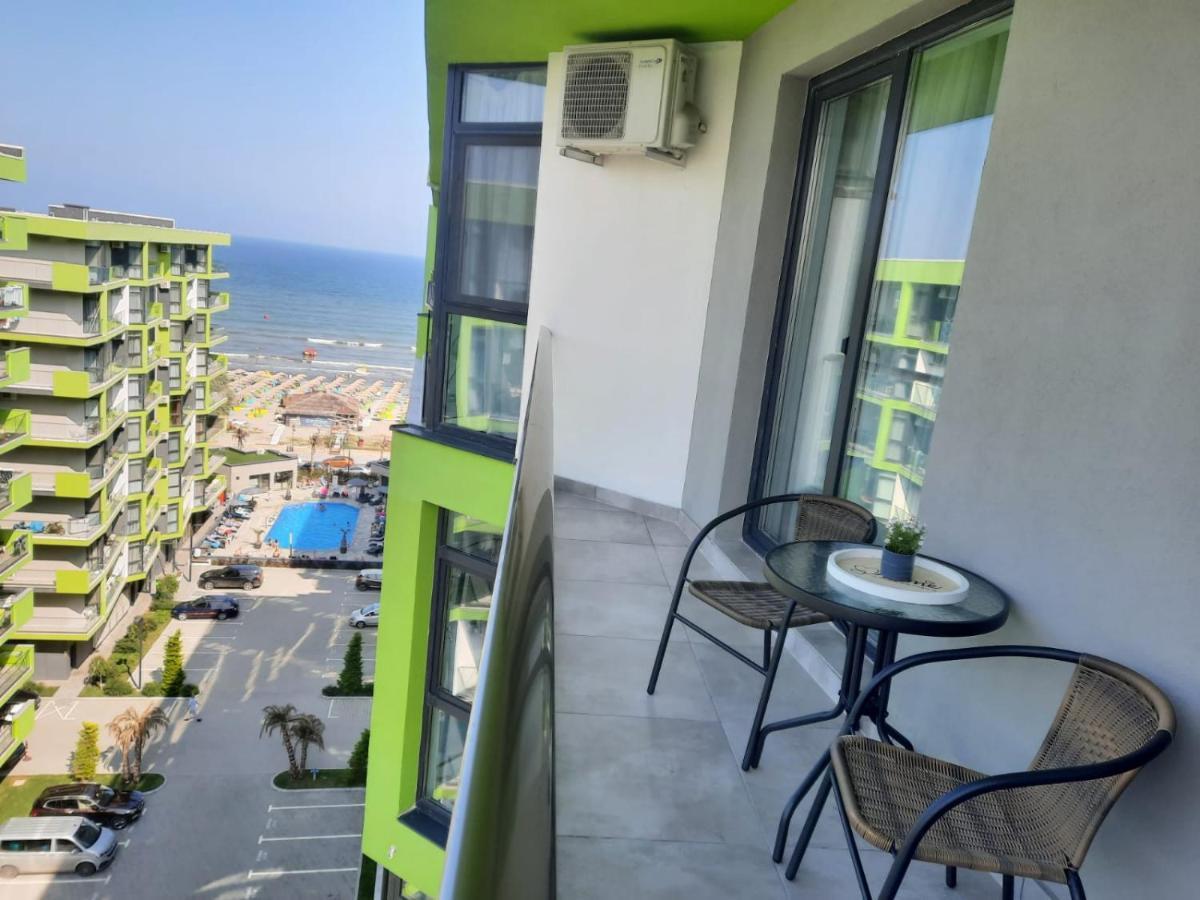 Apartament Rebeca Lux By Alezzi Beach Resort นาโวดาริ ภายนอก รูปภาพ