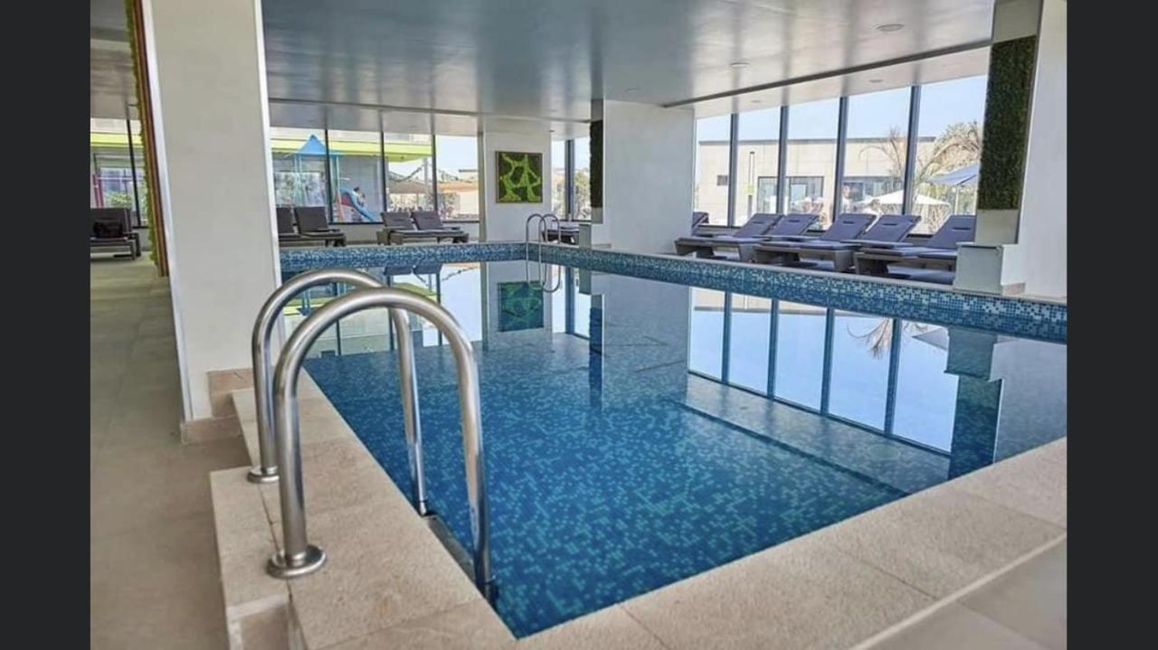 Apartament Rebeca Lux By Alezzi Beach Resort นาโวดาริ ภายนอก รูปภาพ